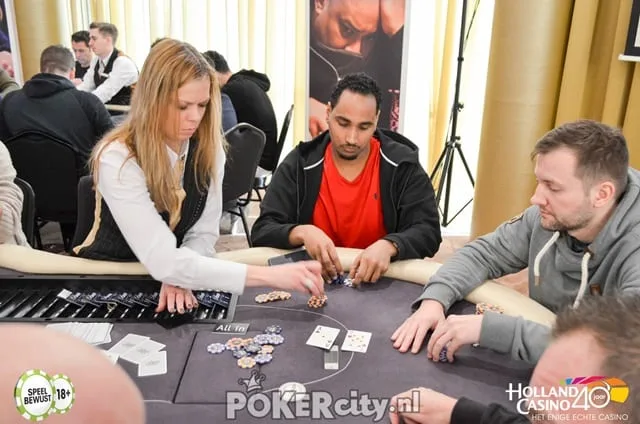 Tekle Mariam heeft het er al in liggen | 2017/01 - Utrecht Poker Series - €700 NLHE Main Event 